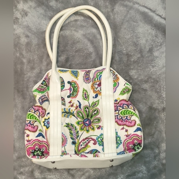 Vera Bradley Shoulder Bag in Palm Beach Gardens - Picture 2 of 12